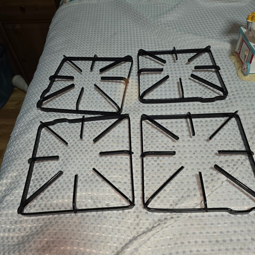 GAS STOVE SET OF 4 BLACK ENAMELED IRON HEAVY DUTY BURNER GRATES 8.5" x 8.5"